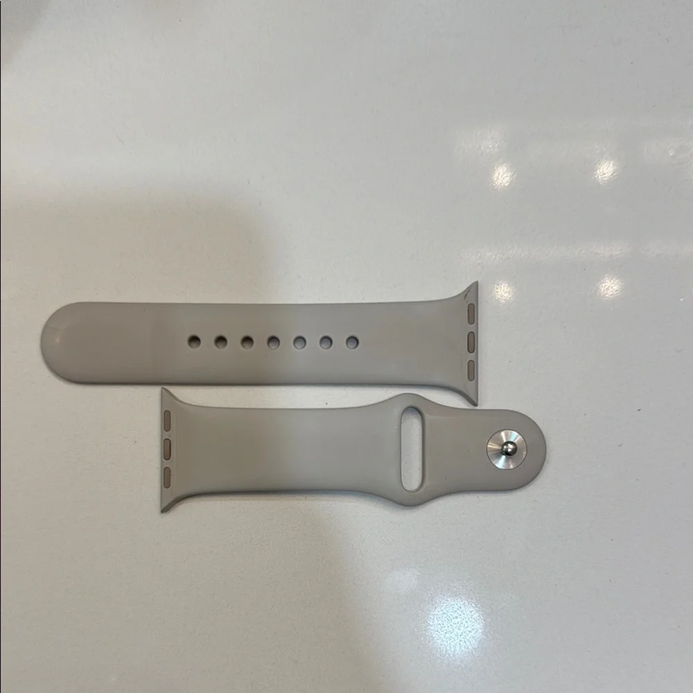 Apple Taupe Sport Band 40mm